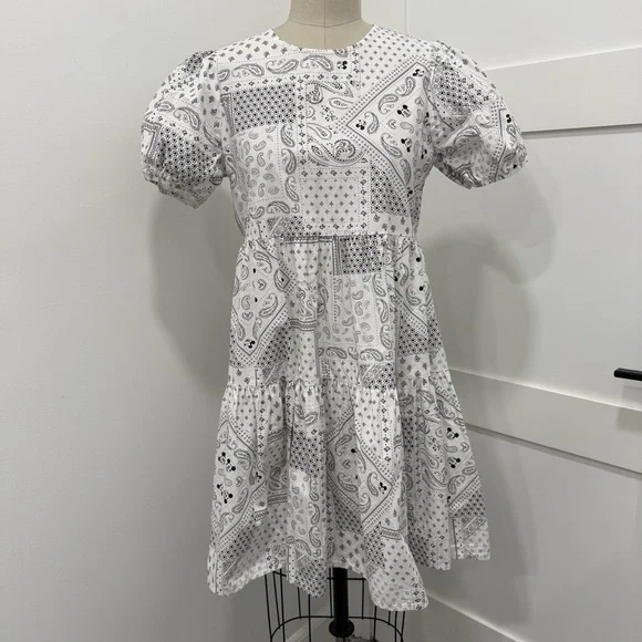 Disney Women's White Black Paisley Patchwork Tiered Mini Dress Size EUR 36/6 - Picture 1 of 9